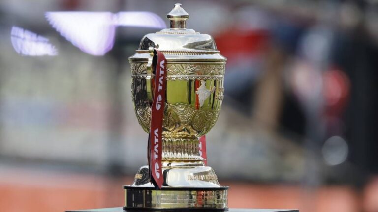 BCCI ने IPL फ्रेंचाइजी को दी सख्त चेतावनी: अनुशासनहीनता और प्रोटोकॉल उल्लंघन पर लिया कड़ा रुख