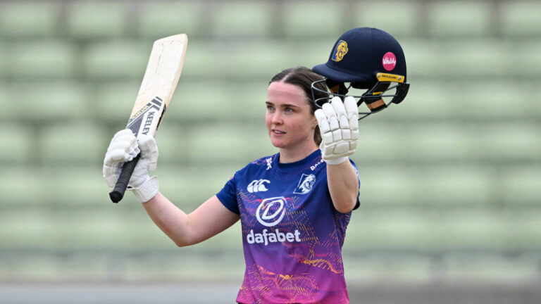Mady Villiers के शतक से Durham ने Warwickshire को दी मात
