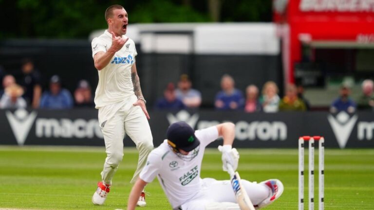 Tickner five-for wraps up innings win for New Zealand – न्यूजीलैंड ने आयरलैंड को पारी और 79 रनों से हराया