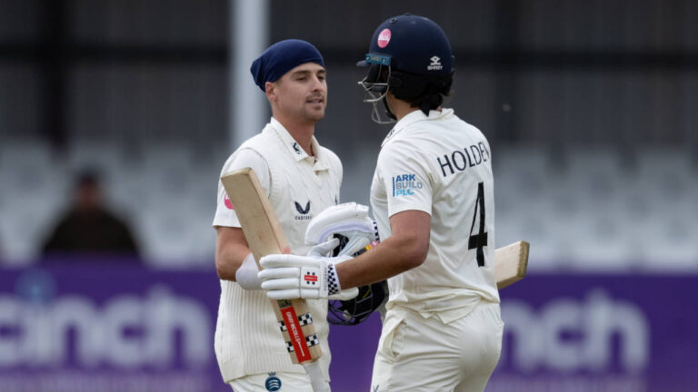 Middlesex eye route to victory after du Plooy ton – मिडलसेक्स आइ रूट टू विक्ट्री आफ्टर डु प्लॉय टन