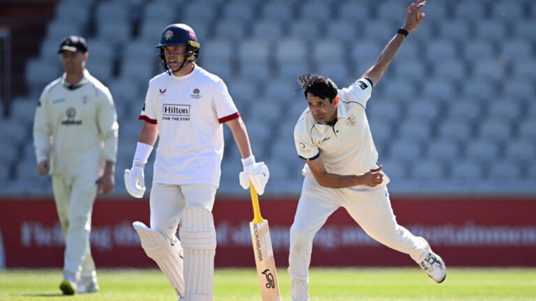 Abbas, Dal wreck Lancashire before Montgomery cements Derbyshire advantage