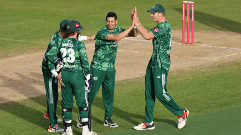 George Linde the hero as Notts hold off Bears in low-scorer: नॉटिंघमशायर की रोमांचक जीत