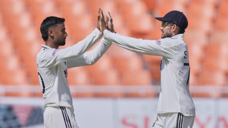 Debutant Suthar takes three after Gill, Rahul centuries lead India to 564 – डेब्यूटेंट सुथार ने लिए तीन विकेट, गिल और राहुल के शतकों से भारत 564 पर