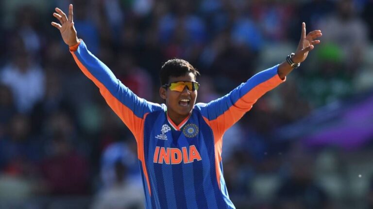 Mandhana, Deepti, Richa star as India breeze past Pakistan में शानदार जीत